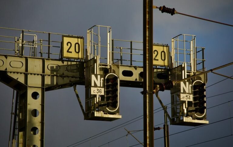 industry signal continuity metrics